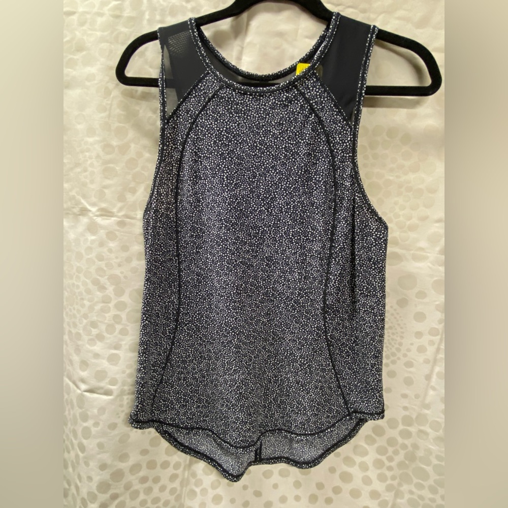 81 -Lululemon Sculpt Tank
Freckle Flower Black White / Black- size 6